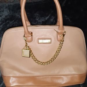 ⭐⭐Joy and Iman Shoulder bag⭐⭐